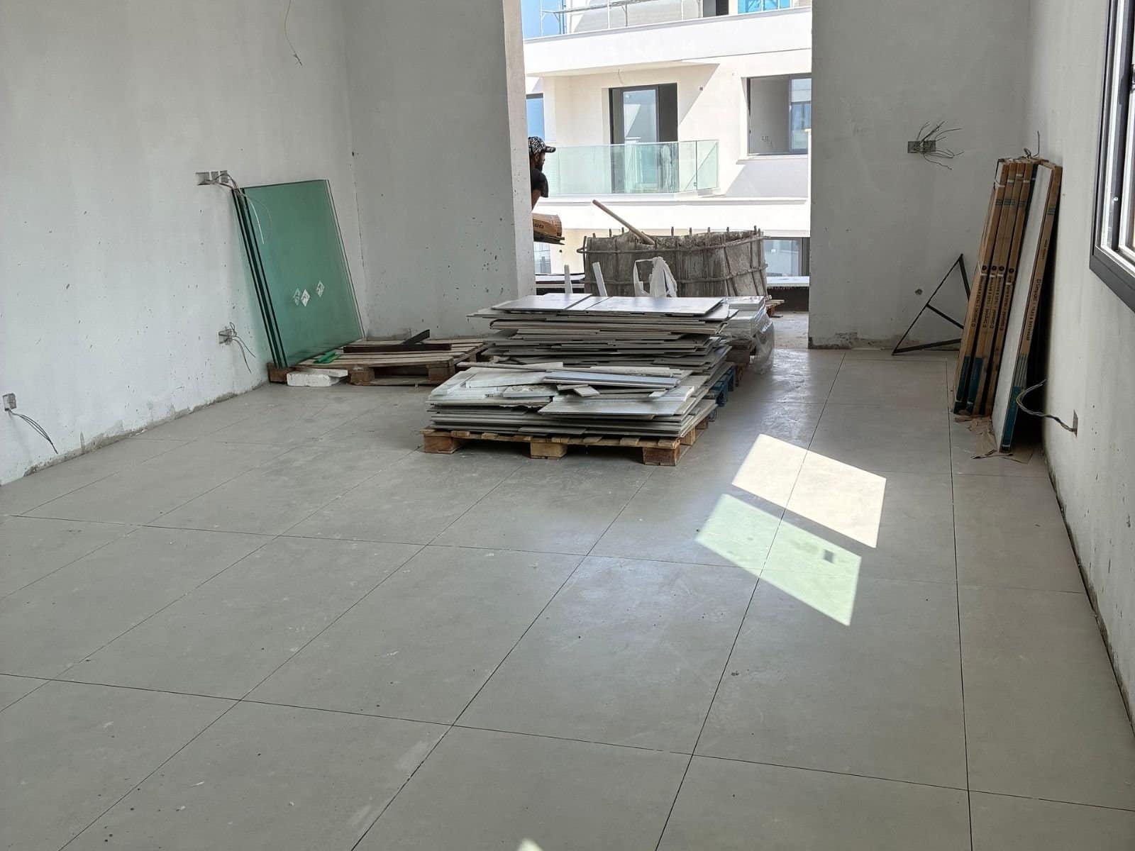 6 Luxury brand New 2 Bedroom and 2 Bathroom Seaview Apartment 150m from the Beach