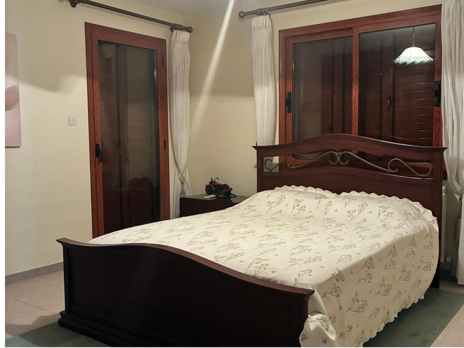 **Beautiful 5-Bedroom Villa in Konia – Spacious Plot with Private Pool, Parking & Mature Gardens** **Beautiful 5-Bedroom Villa in Konia – Spacious Plot with Private Pool, Parking & Mature Gardens**