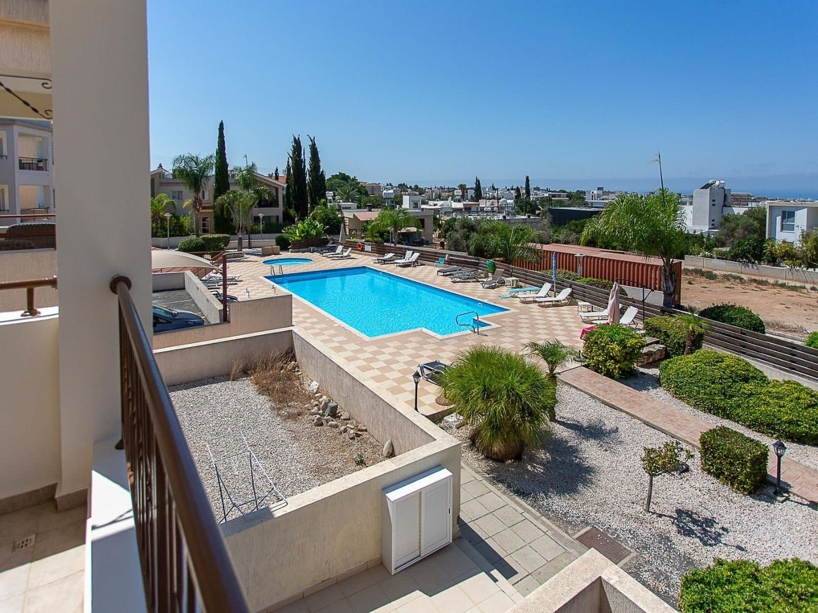pool of 2 bedroom 2 bathroom apartment in Konia paphos pool of 2 bedroom 2 bathroom apartment in Konia paphos