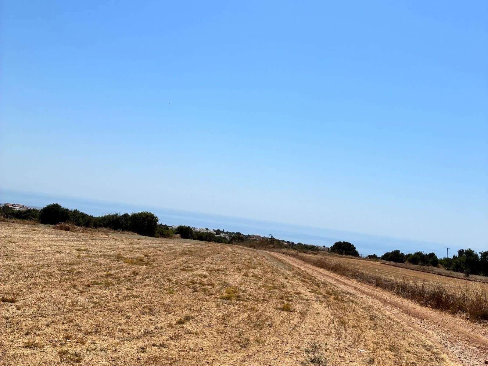 Large plot of residentual LAnd in Tala tremeithousa paphos Large plot of residentual LAnd in Tala tremeithousa paphos
