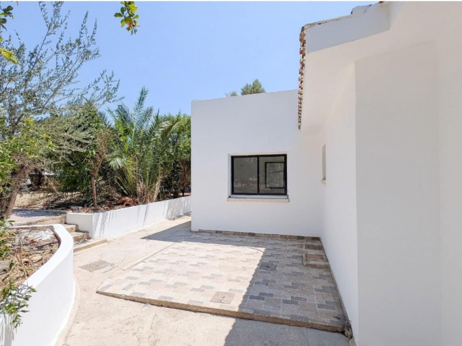4 Bedroom Bungalow in Anarita paphos with large plot 4 Bedroom Bungalow in Anarita paphos with large plot