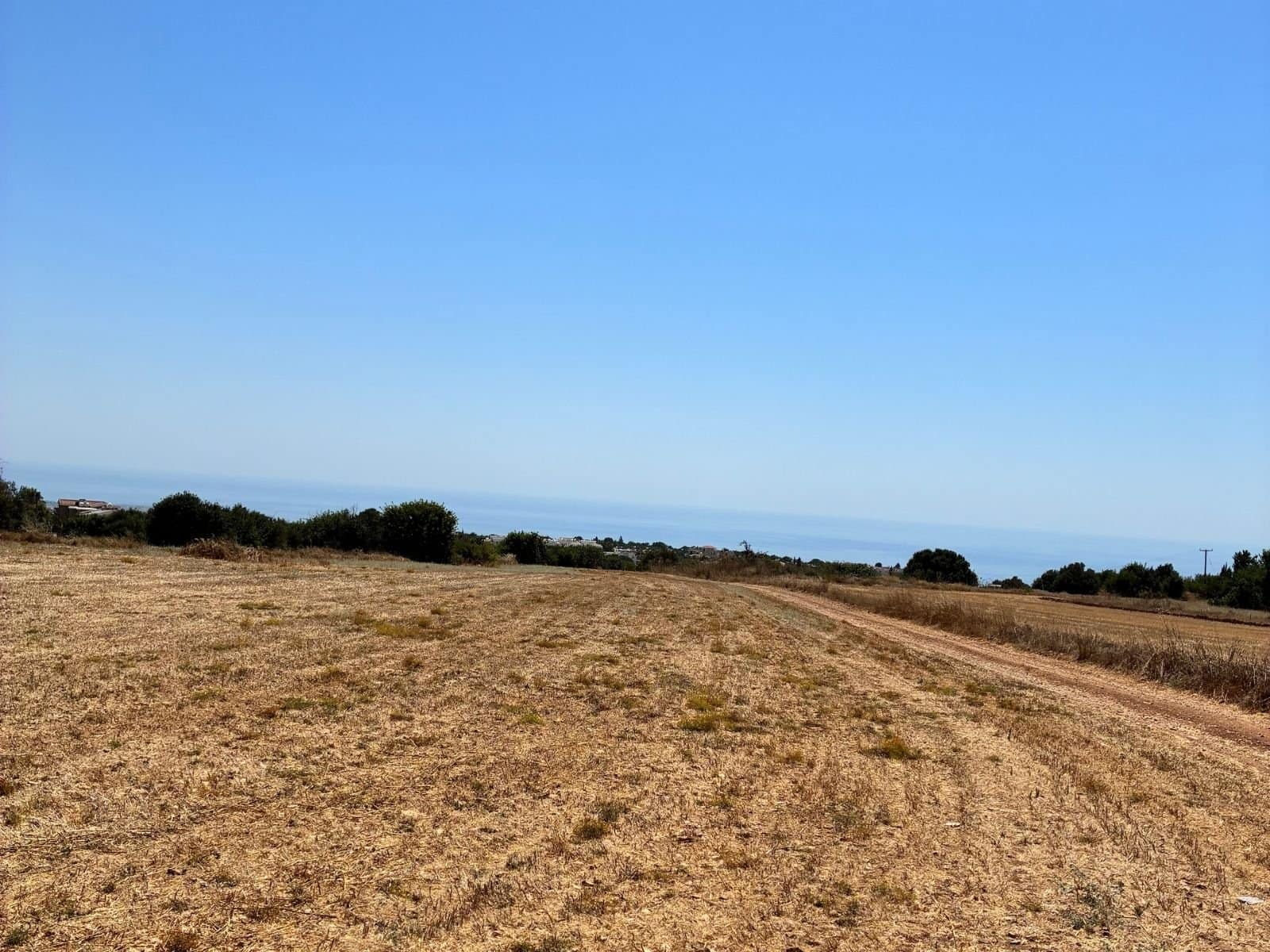 Large plot of residentual LAnd in Tala tremeithousa paphos Large plot of residentual LAnd in Tala tremeithousa paphos