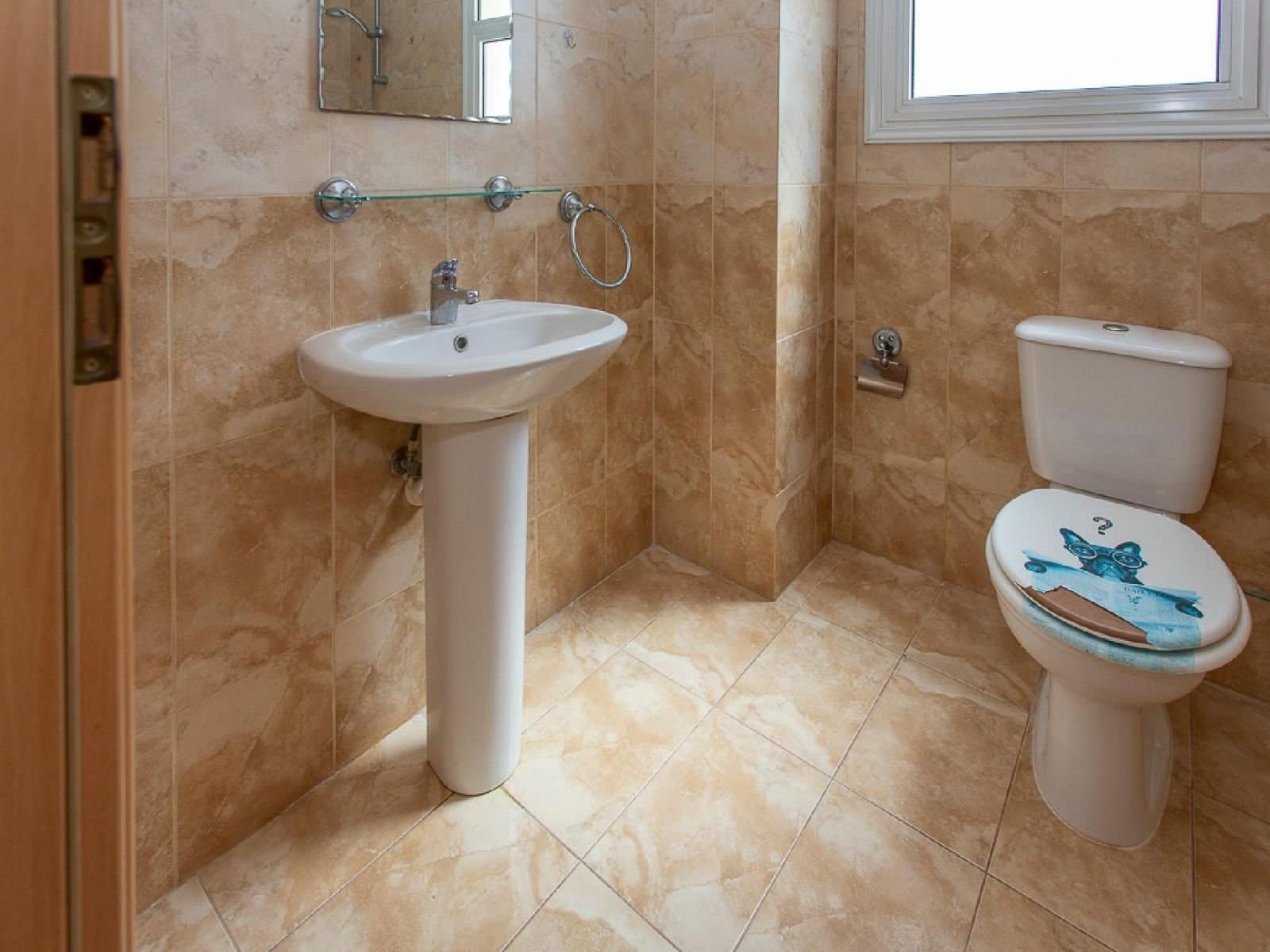 7 2 Bedroom Apartment top floor in Mandria , Paphos