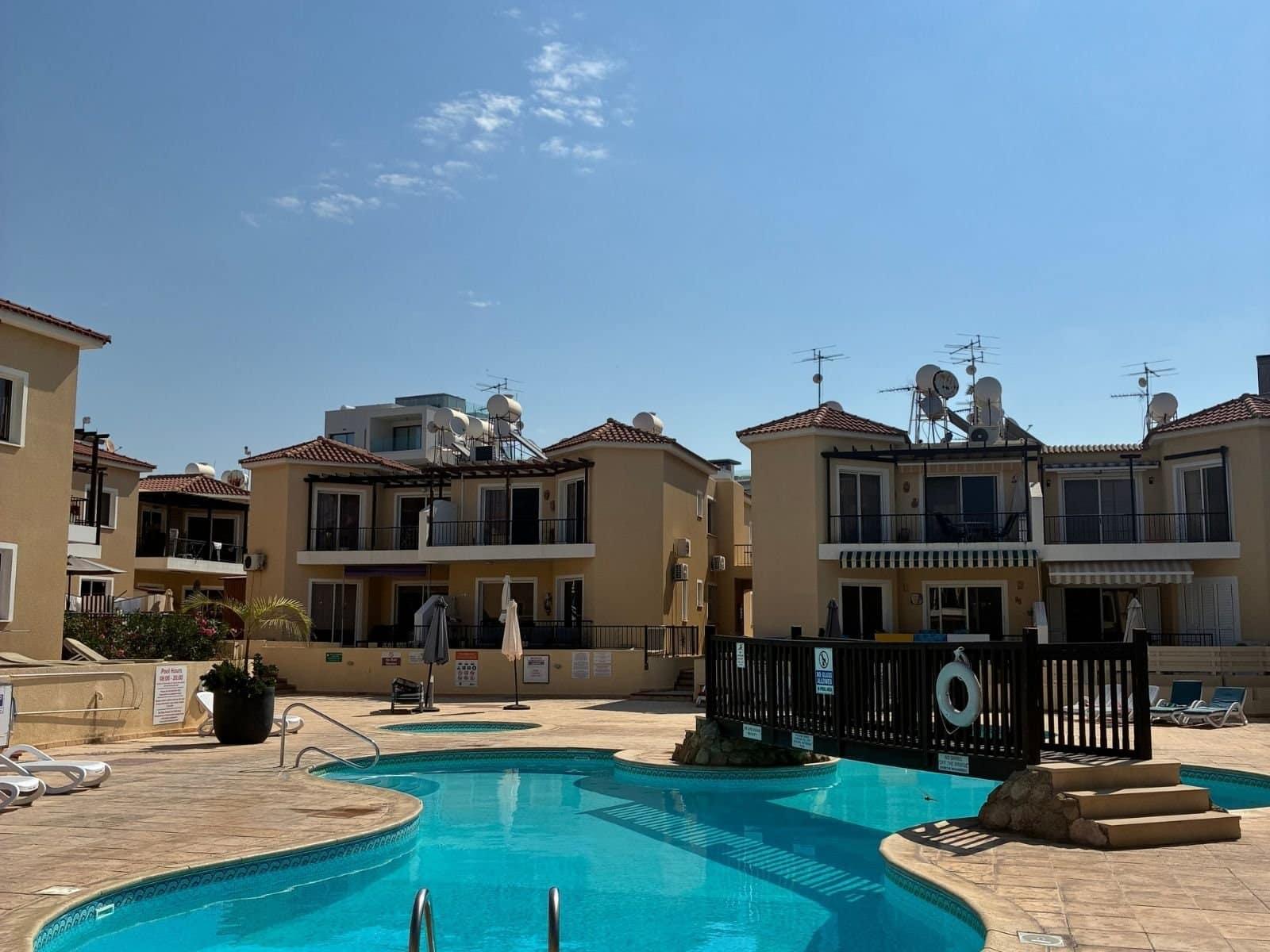 4 bedroom semi detached house in Universal, paphos 4 bedroom semi detached house in Universal, paphos