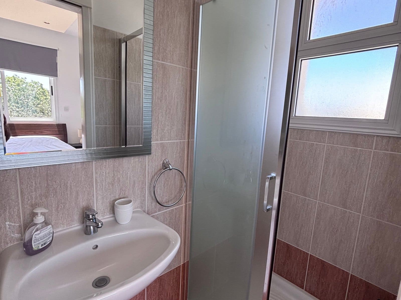 Ensuite shower in 2 bedroom apartment in chloraka Ensuite shower in 2 bedroom apartment in chloraka