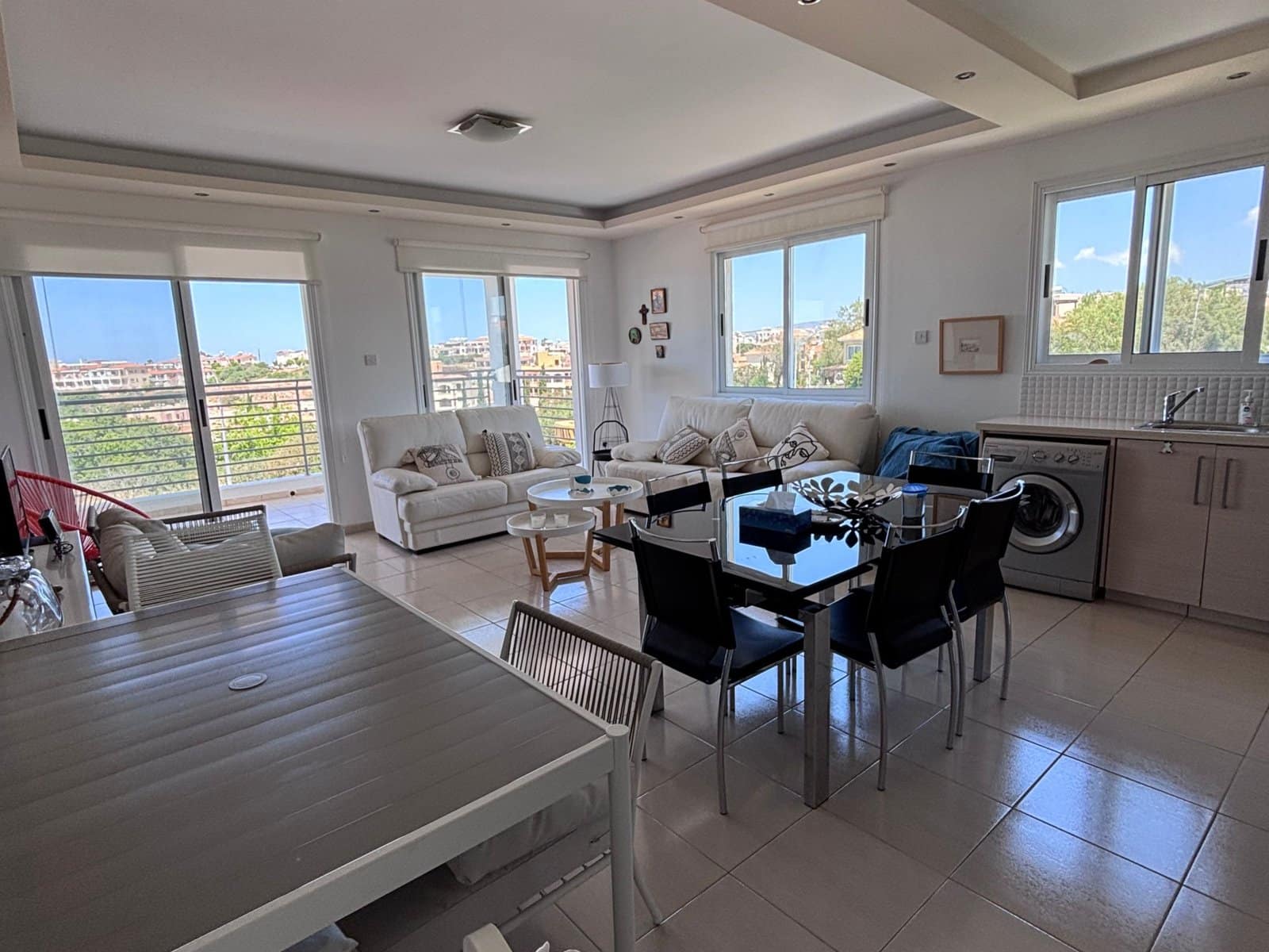 Lounge in 2 bedroom apartment in chloraka Lounge in 2 bedroom apartment in chloraka