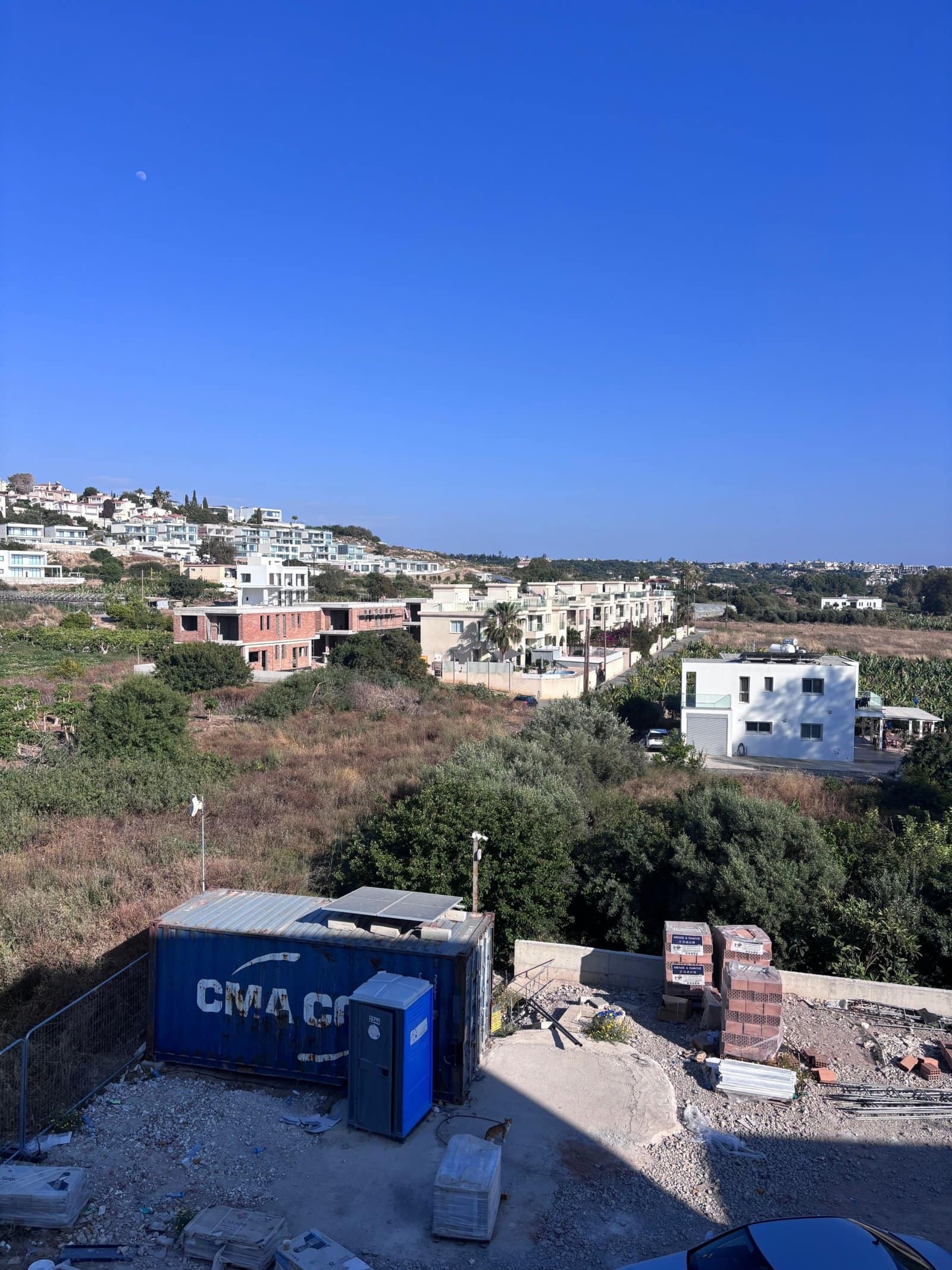 11 Brand New 2 Bedroom Seaview Apartment 150m from the Beach